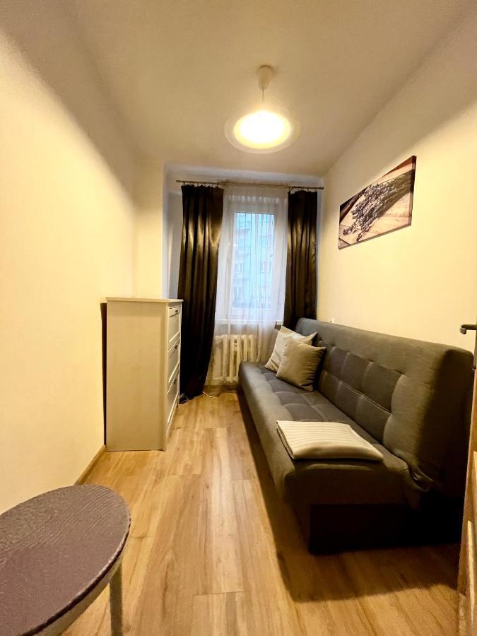 Charmig Apartment Krasków Εξωτερικό φωτογραφία