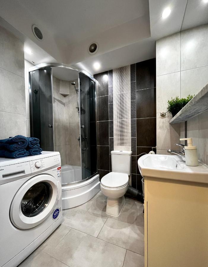 Charmig Apartment Krasków Εξωτερικό φωτογραφία